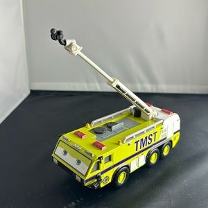 Disney Pixar Planes Fire Rescue Ryker Deluxe Diecast Fire truck TMST